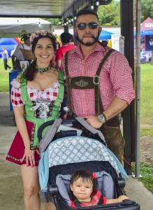 21518285 oktoberfest miami family in tra 219x300 1