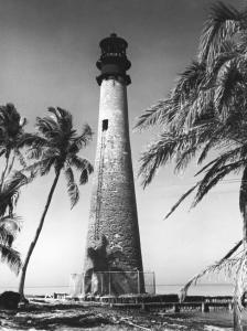 22138898 cape florida lighthouse 1950 224x300 1