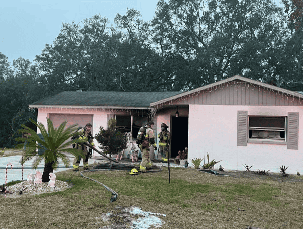 Quick-Thinking Bystander Saves 3 From Spring Hill House Fire