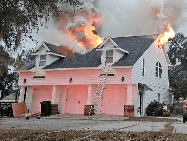 Pasco Firefighters Extinguish Garage Fire In Dade City